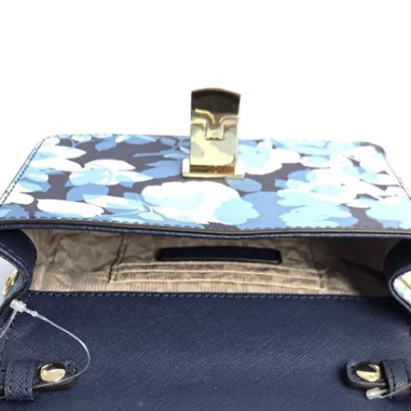 Michael Kors Tina Small crossbody clutch floral - Picture 5 of 5